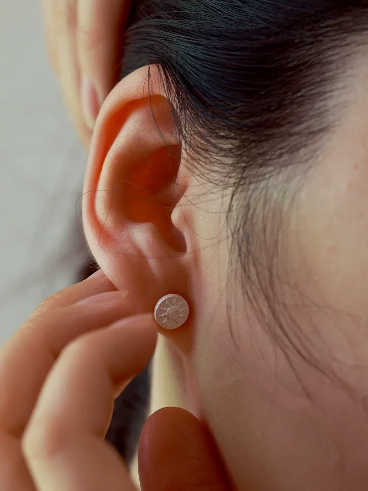 Miao Silver Jewelry (Light Whirl Pattern Earrings)