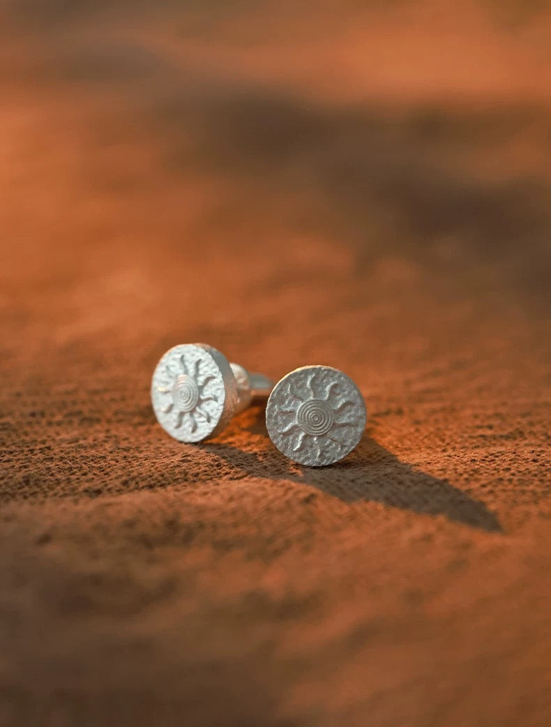 Miao Silver Jewelry (Light Whirl Pattern Earrings)